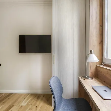 Stunning 2bed With Terrace And Parking דירה