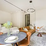 Stunning 2bed With Terrace And Parking Appartement Varsovie