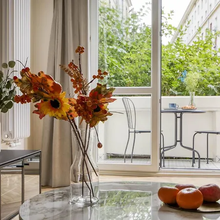 Stunning 2bed With Terrace And Parking Appartement Varsovie